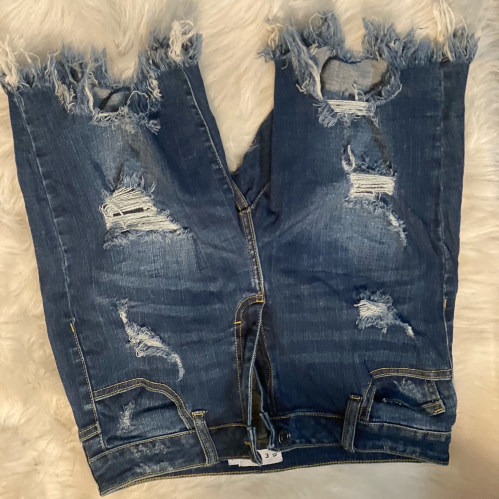 Cello mid thigh large shorts.